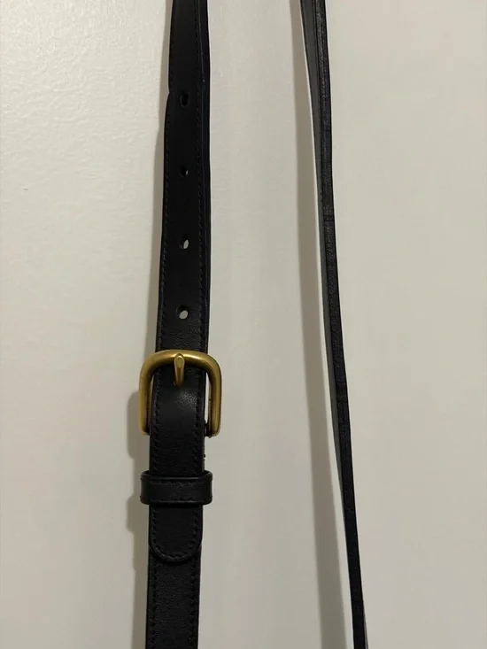 Vintage Coach Small Sidepack (#9978) Black Leather Handbag with Brass Turnlock - Picture 12 of 13